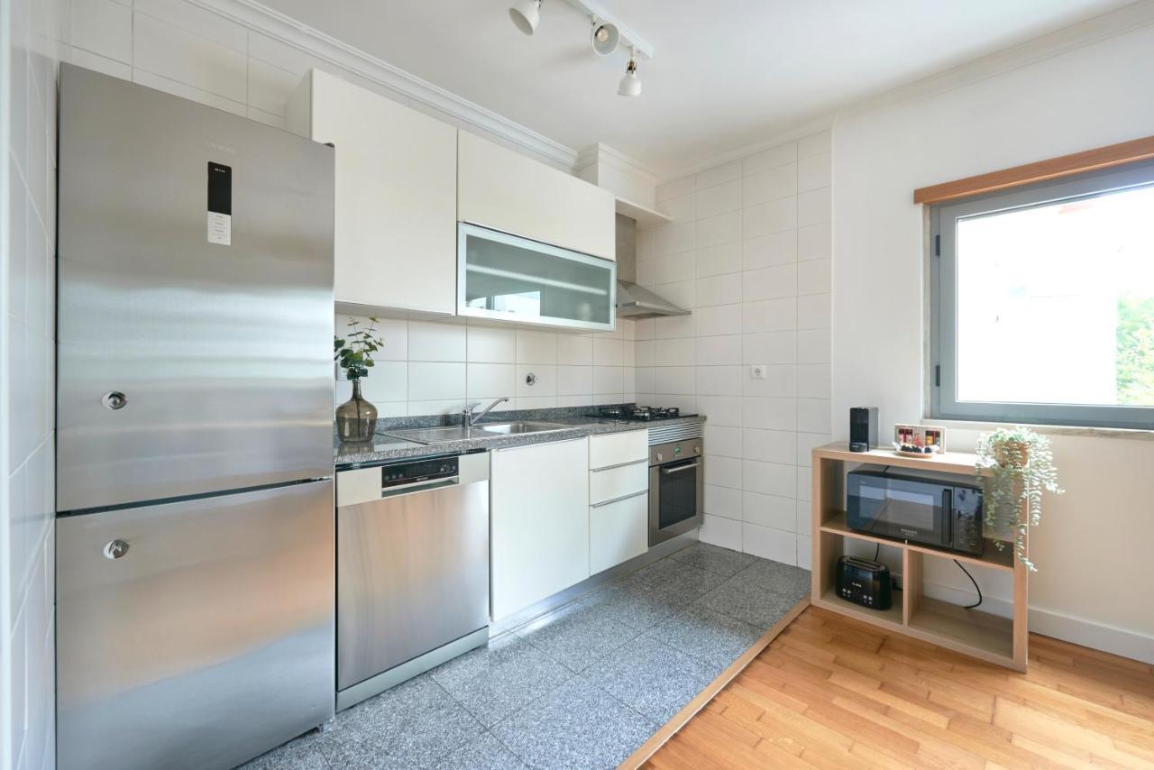 Apartment With Private Terrace & Car Garage Lizbona Zewnętrze zdjęcie