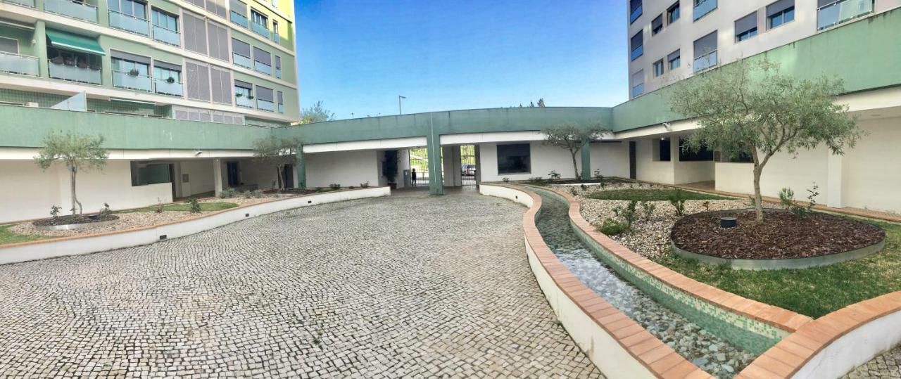 Apartment With Private Terrace & Car Garage Lizbona Zewnętrze zdjęcie